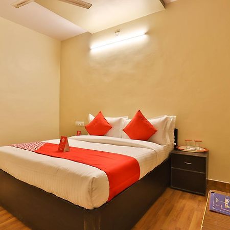 Oyo 11427 Hotel Kalyan Ahmedabad Eksteriør bilde