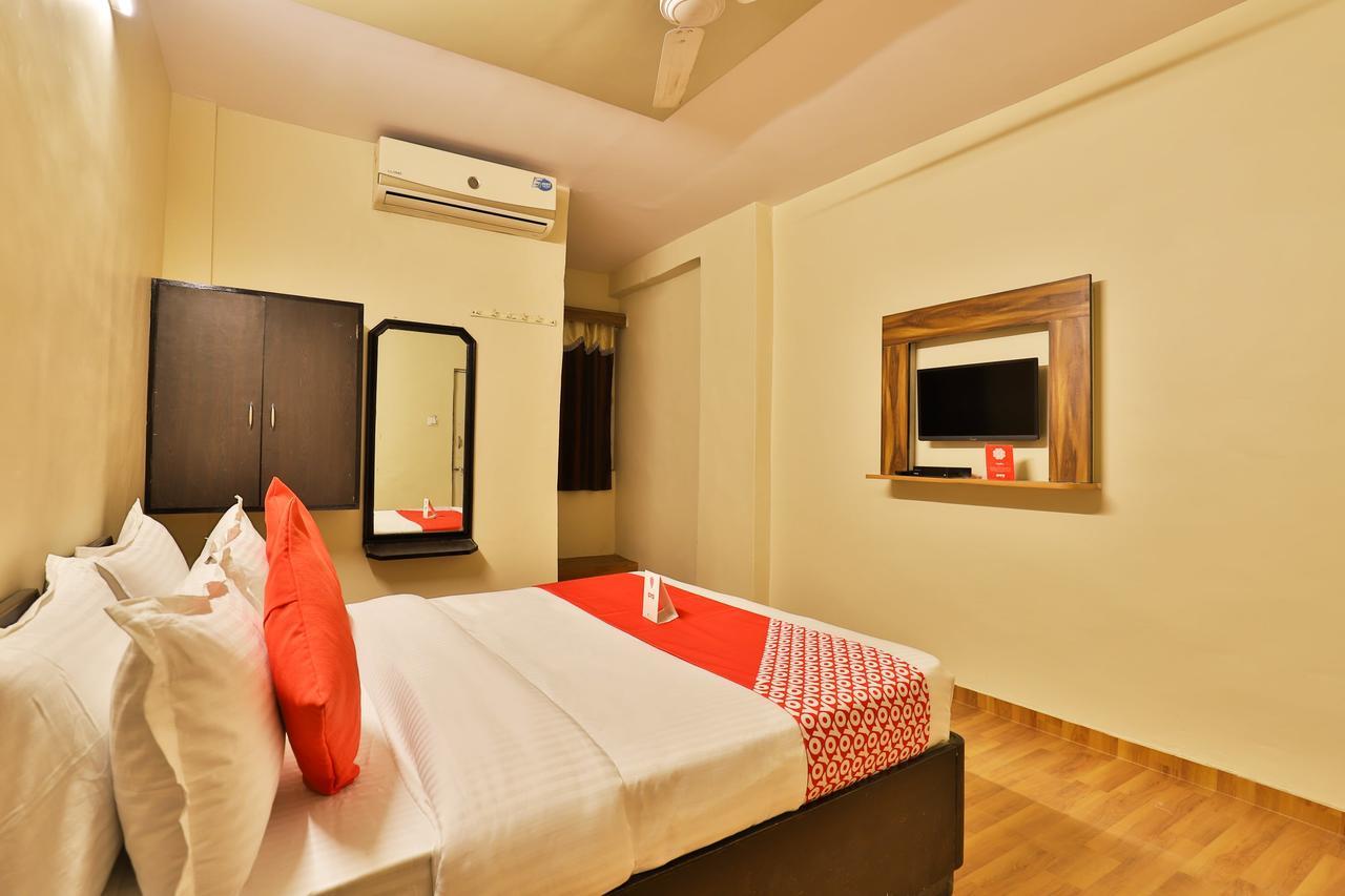 Oyo 11427 Hotel Kalyan Ahmedabad Eksteriør bilde