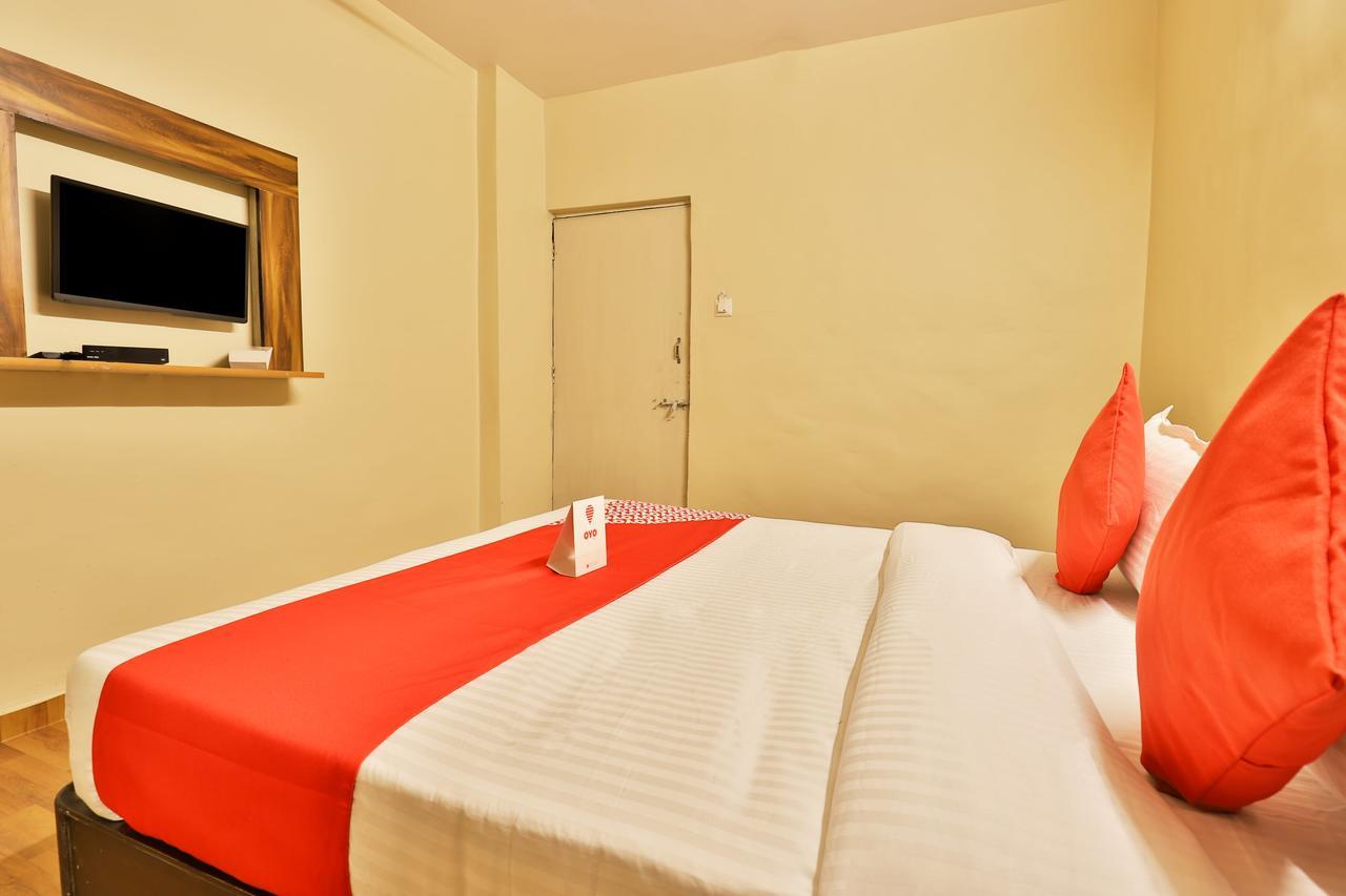 Oyo 11427 Hotel Kalyan Ahmedabad Eksteriør bilde