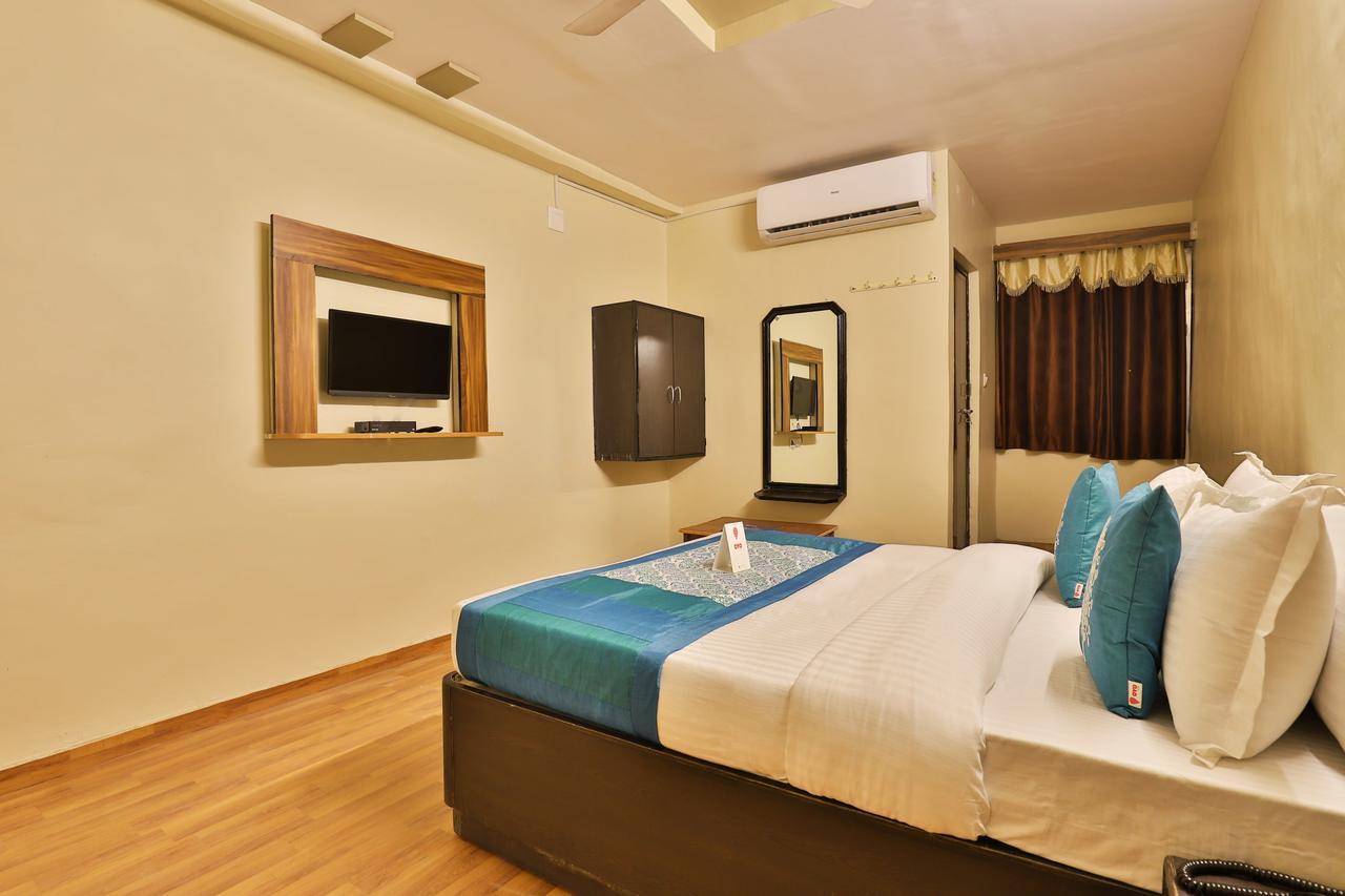 Oyo 11427 Hotel Kalyan Ahmedabad Eksteriør bilde