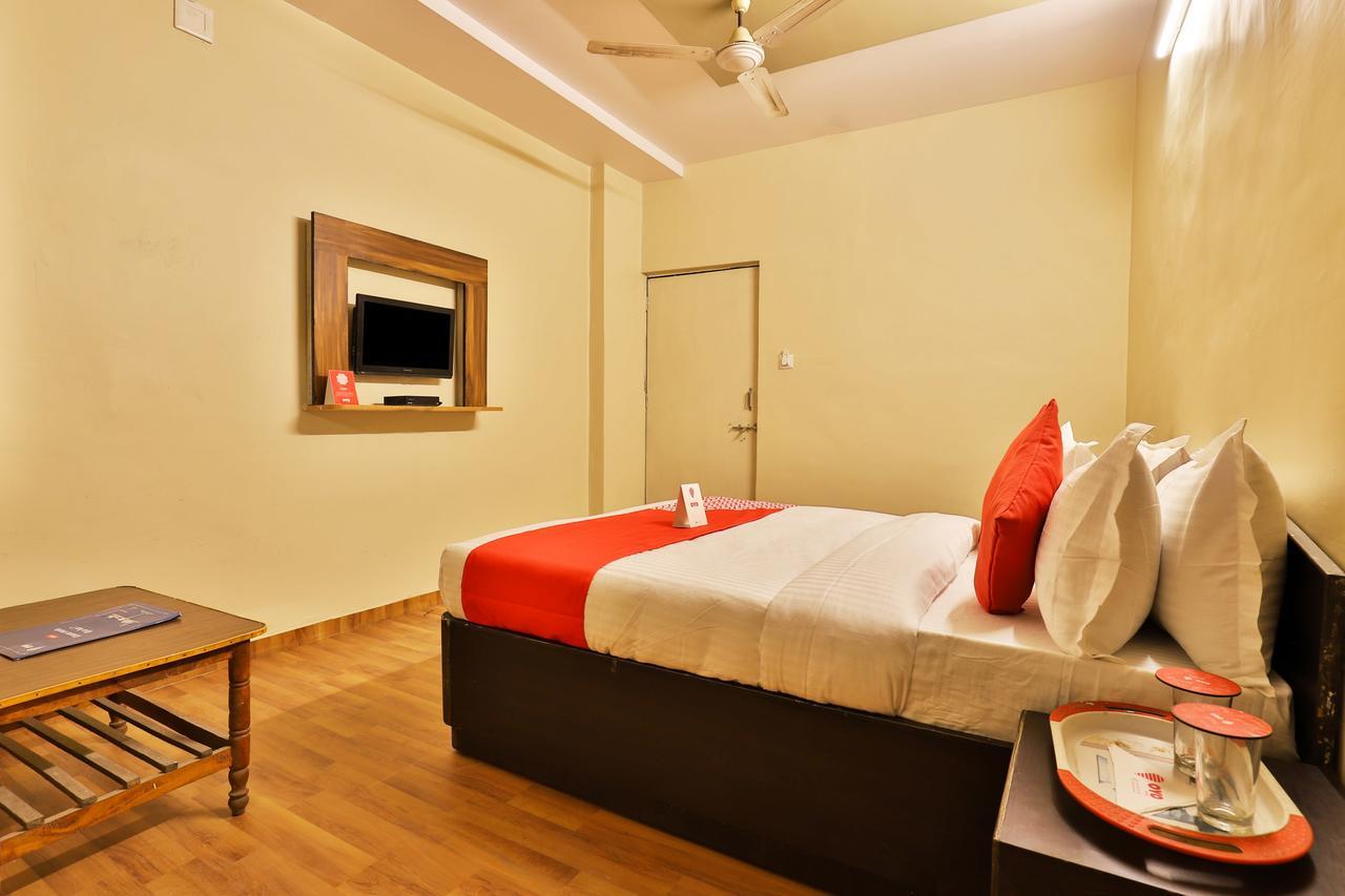 Oyo 11427 Hotel Kalyan Ahmedabad Eksteriør bilde