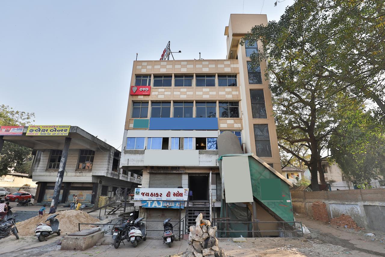 Oyo 11427 Hotel Kalyan Ahmedabad Eksteriør bilde