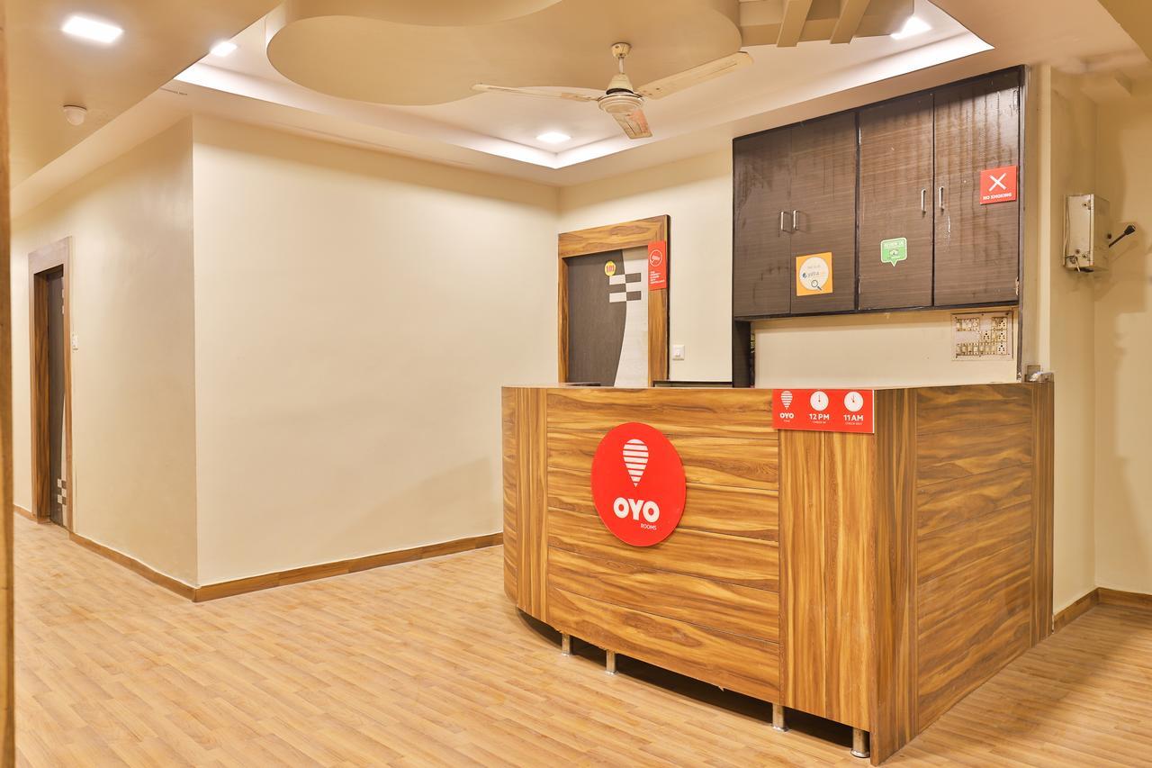 Oyo 11427 Hotel Kalyan Ahmedabad Eksteriør bilde